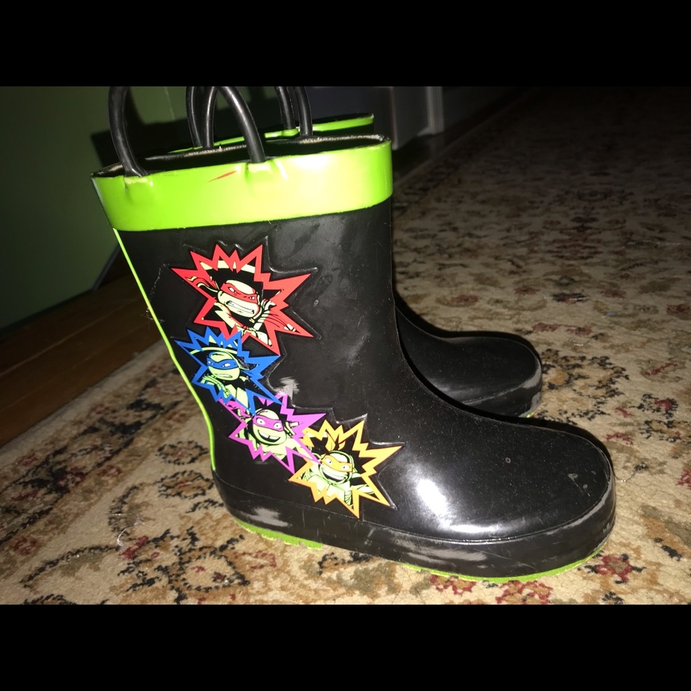 Rain boots (ninja turtles)